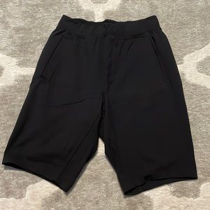 Men’s lululemon Intent 11” Shorts | M | Black